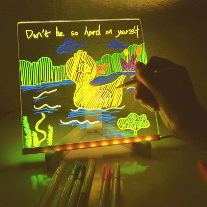 GlowArt | Kunstwerke, die leuchten - Zeichentisch