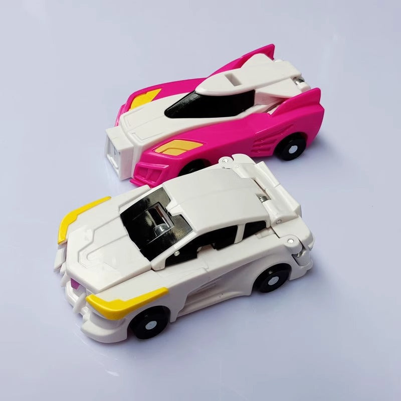 MagicUnicorn | Von Rennen zu Märchen - Transformierbares Auto