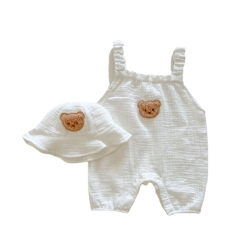 Baby Latzhose mit Häubchen - Praktisch und luftig