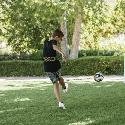 KickTrainer | Unbegrenztes Üben und Spielen - Solo-Fußballtrainer