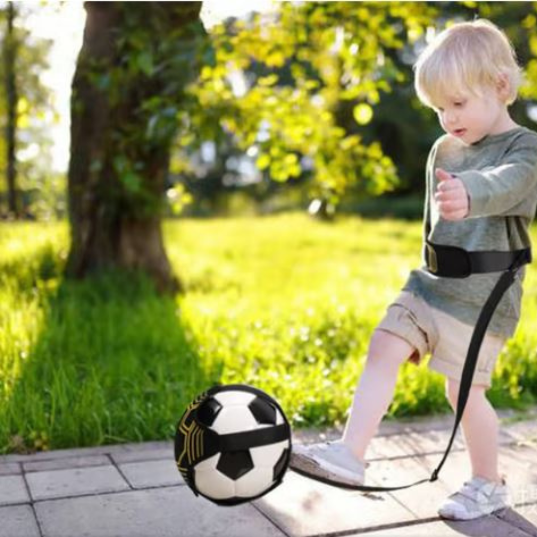 KickTrainer | Unbegrenztes Üben und Spielen - Solo-Fußballtrainer