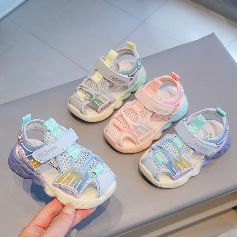 LittleLooks | Frisch bei jedem Schritt - Atmungsaktive Kindersandalen