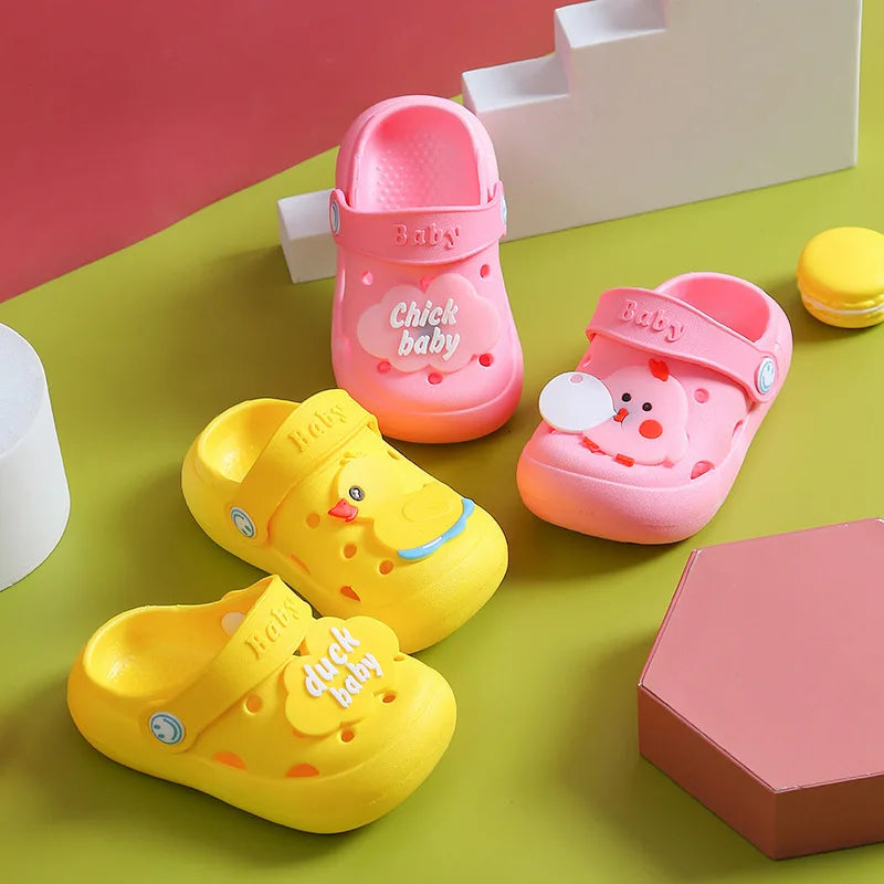 LittleLooks | Frisch und flexibel - Antirutsch-Kinderslipper