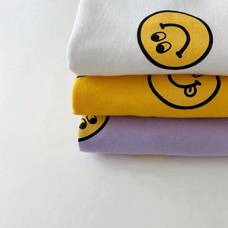 LittleLooks | Strahlend in den Tag – Smiley Kinderoutfit