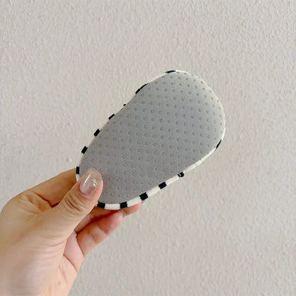 LilttleLooks | Komfort und Grip - Frühlings Baby Hausschuhe