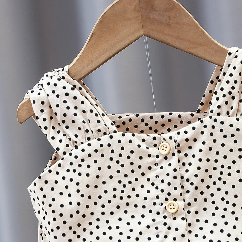 LittleLooks | Verspielt und bequem – Mädchen Sommeroutfit