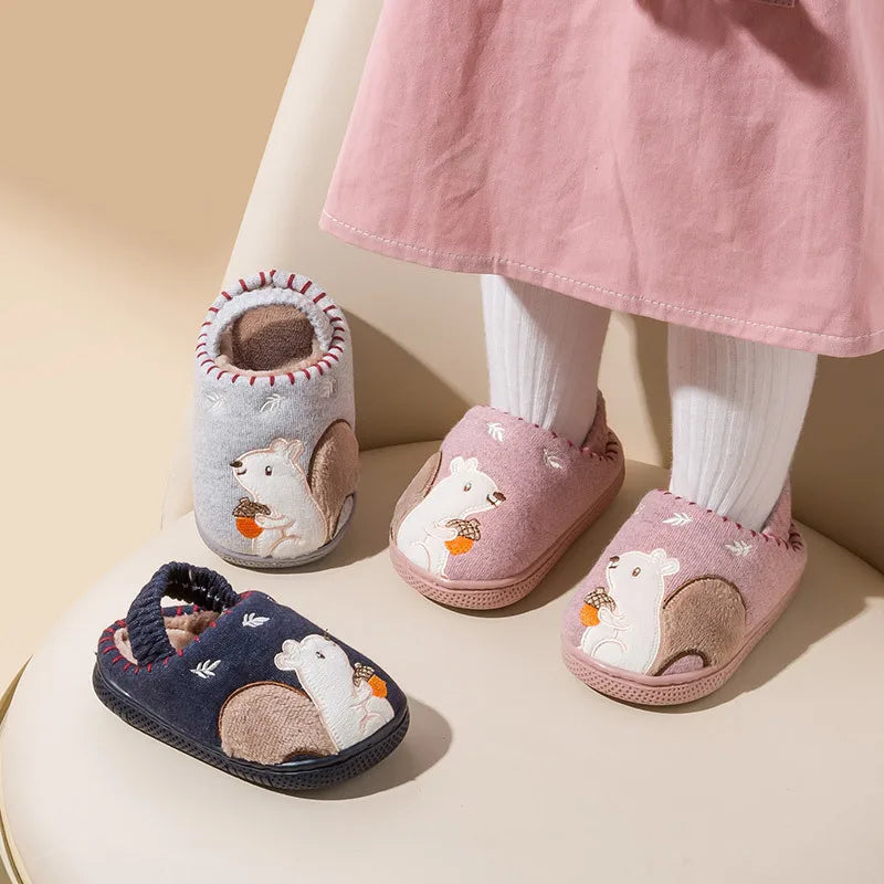 LittleLooks | Kuschelige Eichhörnchen Hausschuhe - Kinderpantoffeln