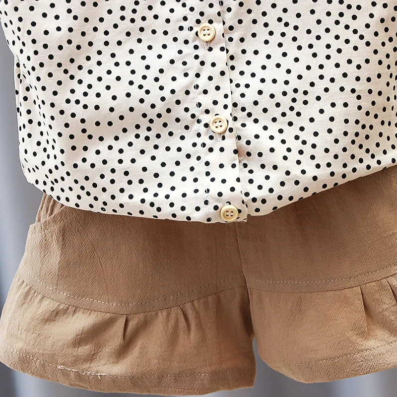 LittleLooks | Verspielt und bequem – Mädchen Sommeroutfit