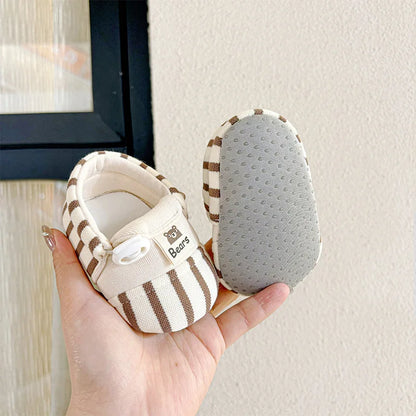 LilttleLooks | Komfort und Grip - Frühlings Baby Hausschuhe