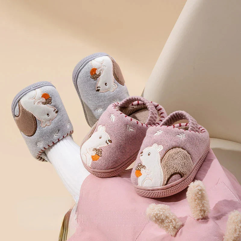 LittleLooks | Kuschelige Eichhörnchen Hausschuhe - Kinderpantoffeln