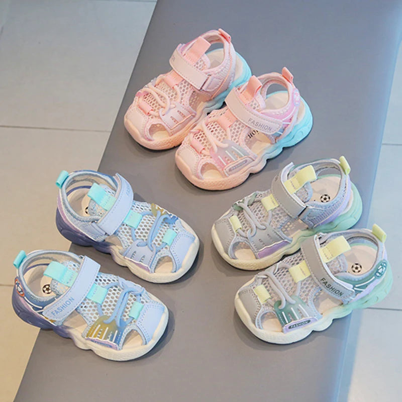 LittleLooks | Frisch bei jedem Schritt - Atmungsaktive Kindersandalen