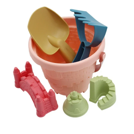 SandSquad | Im Sand bauen - Strandbucket mit Formen